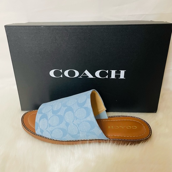 New in Box Coach Hazel Sandal in Signature Chambray - Picture 9 of 10